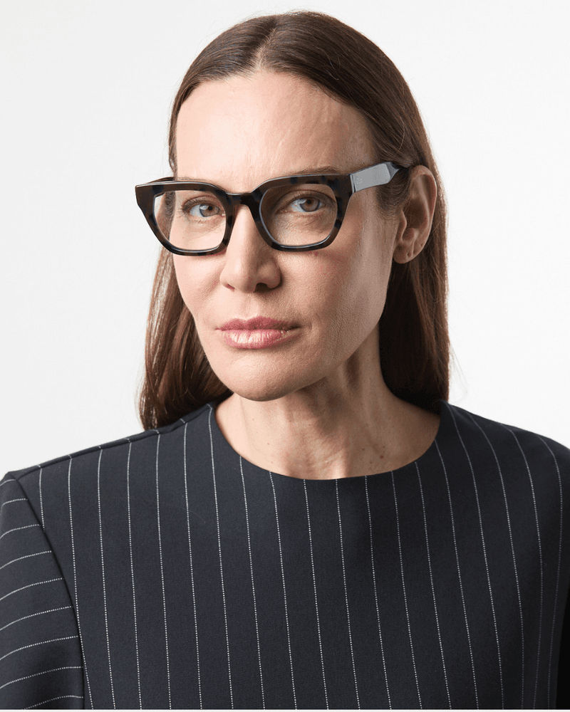 Kiara Turtle Brown
